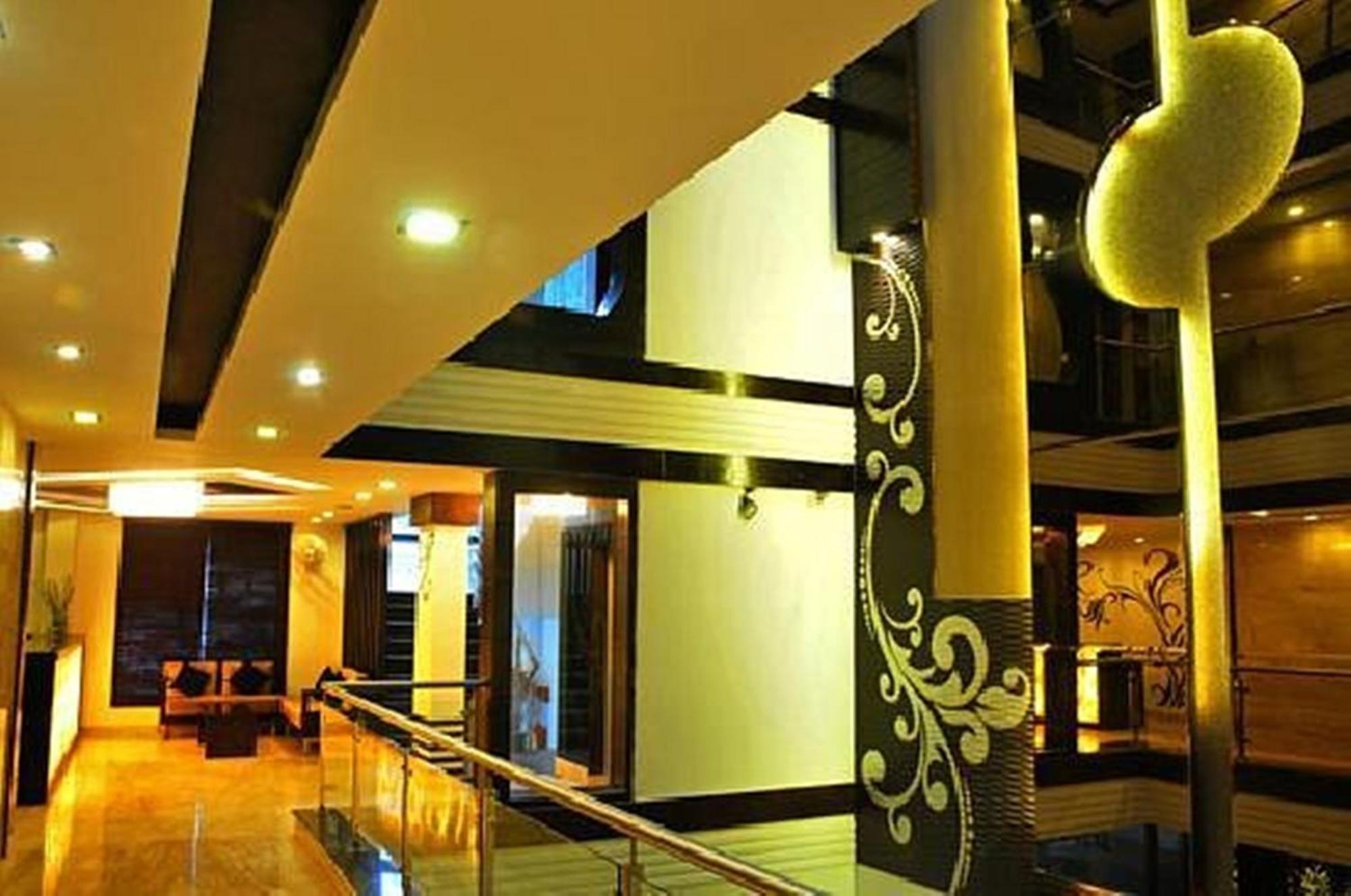 Hotel Delhi Pride, Karol Bagh Exterior foto